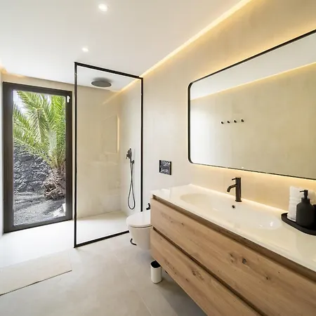 Casa Luna By Blve Homes * Yaiza (Lanzarote)